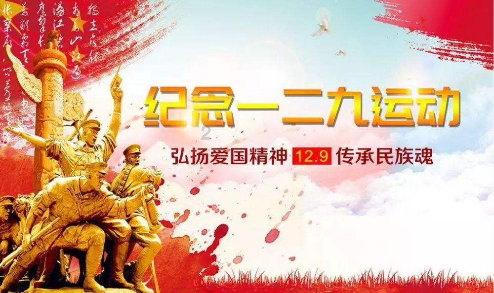 44岁柳岩近照曝光，黑色西装内搭深黄背心，犹如少女纯欲风满满