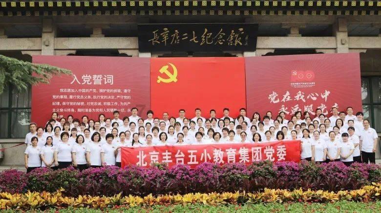 如果孩子不爱吃饭，可以试试西葫芦虾皮鸡蛋饼，该怎么做呢？游戏画面
